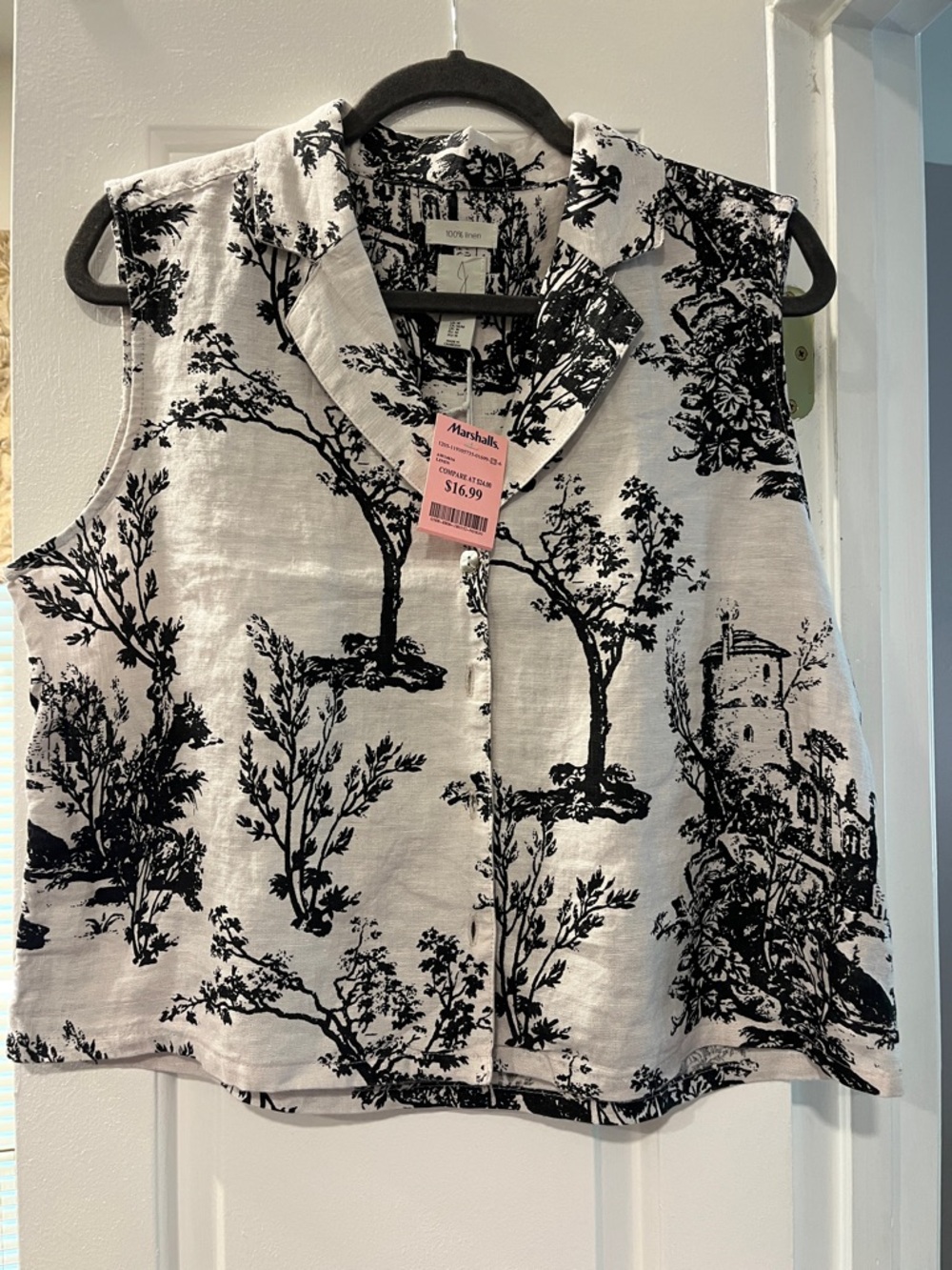 Marshalls Black & White Scenic Print Sleeveless Collared Camisole